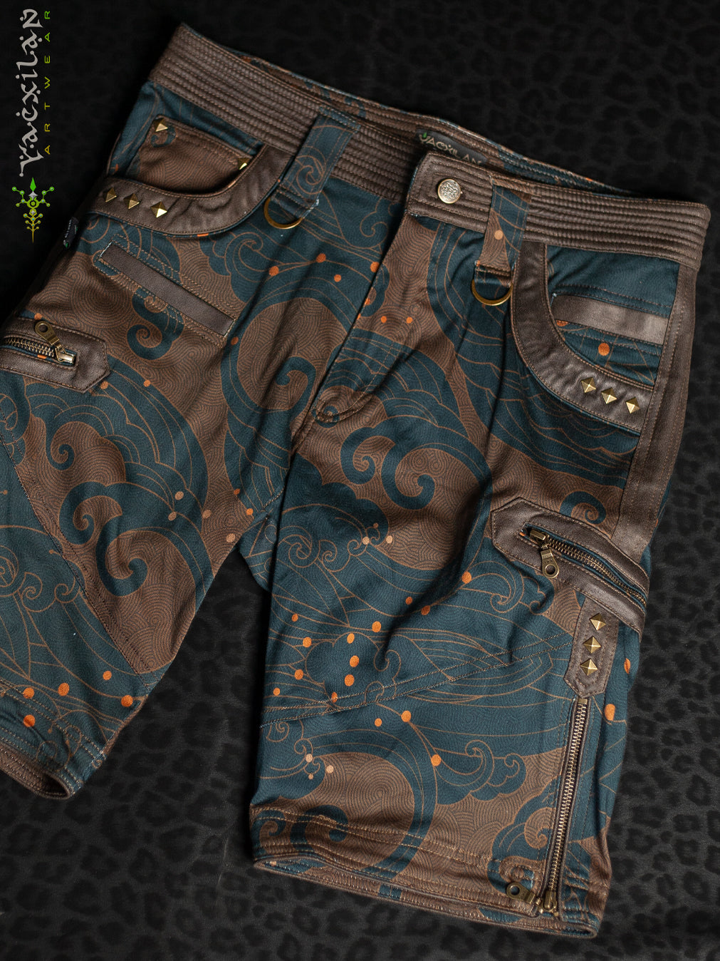 Flying Short Men / Bio Farms Organic Twill / Fake Leather Patches - SHOGUNSEA